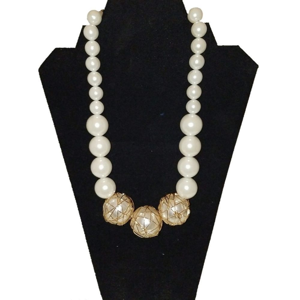 Luxe Oversized Golden Pearl Necklace